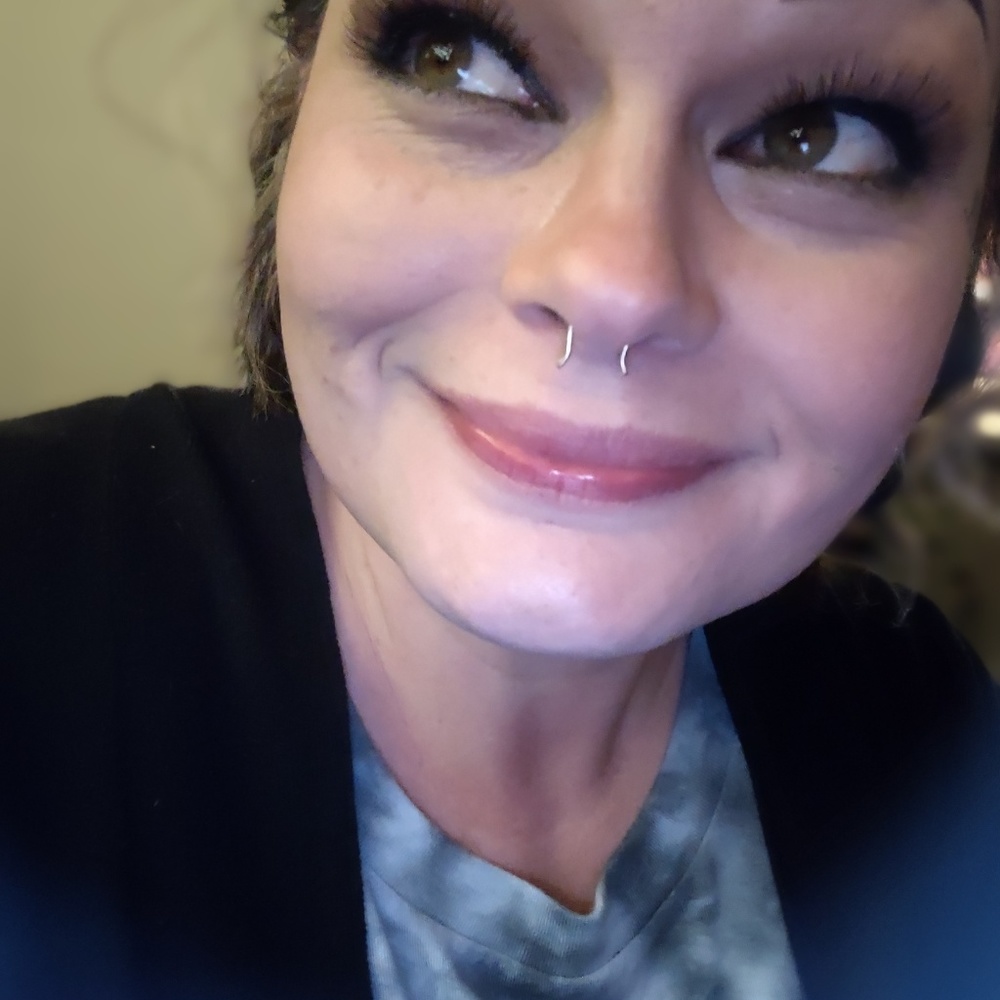 Meet your Posher, Shawna